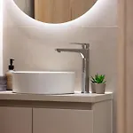 Aria's Apt, Chic & Modern, Close To The Beach! レティムノ