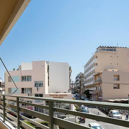 Aria's Apt, Chic & Modern, Close To The Beach! アパート