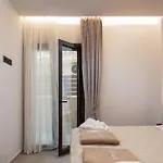Aria's Apt, Chic & Modern, Close To The Beach! Appartement