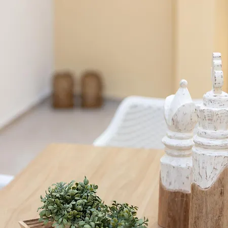Modern Apartment, Up To 6, Close To The Beach! Rethymno (Crete)