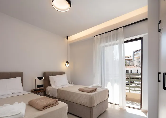 Apartament Aria's Apt, Chic & Modern, Close To The Beach!