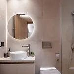 Aria's Apt, Chic & Modern, Close To The Beach! Apartment *