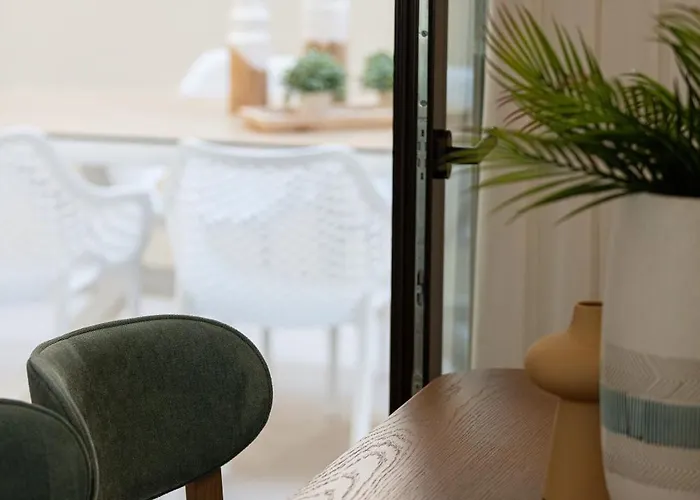 Aria's Apt, Chic & Modern, Close To The Beach! Apartment