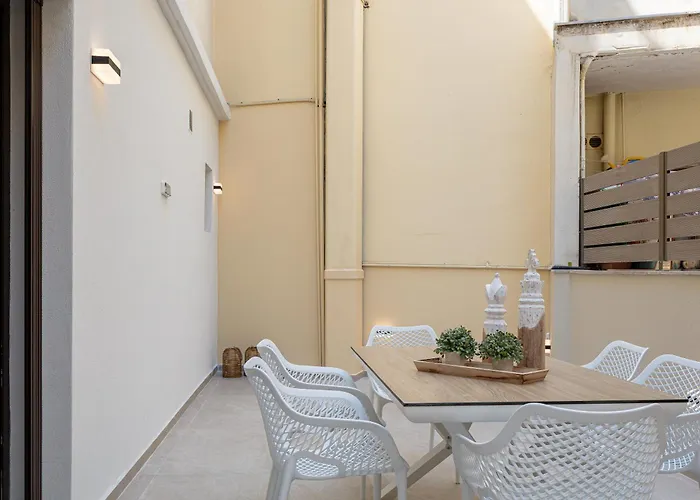 Apartment Aria's Apt, Chic & Modern, Close To The Beach! Rethymno (Crete)